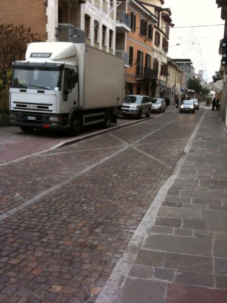 PISTA CICLABILE DI VIA ZUAVI: terza puntata
