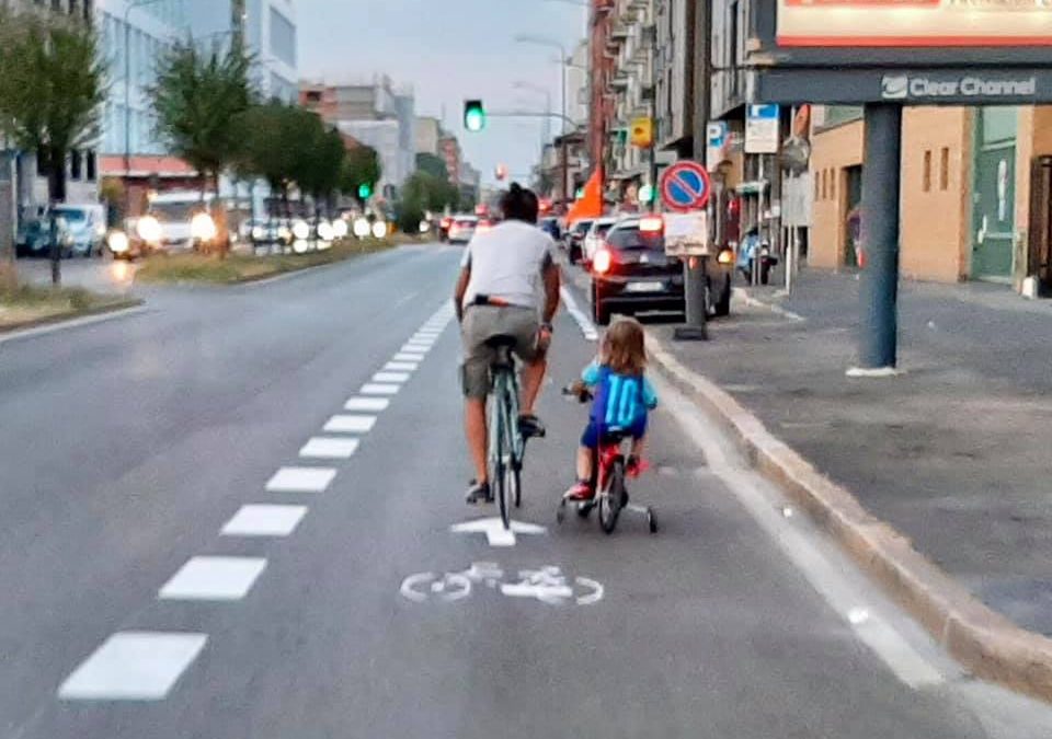 SIAMO TANTI E LA BICICLETTA E’ UNA SOLUZIONE EFFICACE