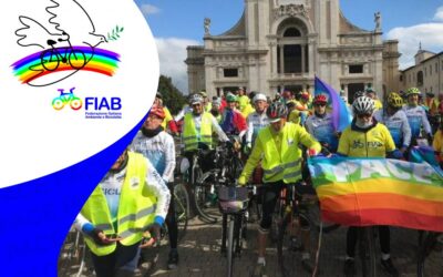 BICICLETTA SIMBOLO DI PACE